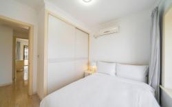 Tyms Stylish 2BR APT Xujiahui Dacheng Residence