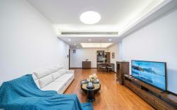 Tyms Modern 2BR APT Lujiazui Renheng Riverside