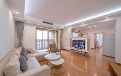 Tyms Elegant 3BR 2BA APT Gubei Royal Garden