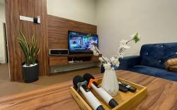 Ruma 101 Jonker 3BR 10Pax - Karaoke/Netflix