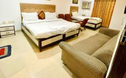 Hotel O Charanpahari Hotel