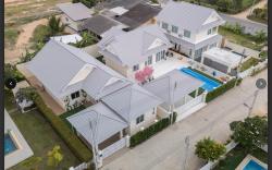 Hua Hin Nice Breeze 8 by the sea บ้านพักใกล้ทะเล