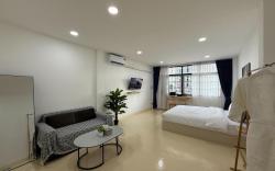 S hostel 302 sukhumvit48 near Phrakanong BTS