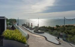 Bayphere Residence by Prop Hopper