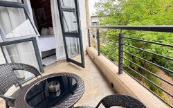 Maboneng| 24hr security| fast Wi-Fi| clean