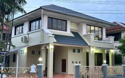 A Spacious and Peaceful detached house in Bangkok