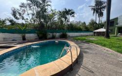 6bhk Villa with Pool & Jacuzzi near Lonavala