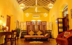 Villa 302 - Family room