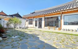 Gyeongju Hanok Stay Seondeokdang
