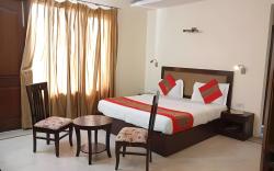 Hotel Royal India - South City 1