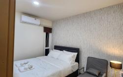 Gam-Hom Hostel เจริญนคร