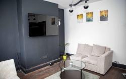 Home in Manchester near Etihad Stadium - parking