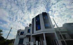 Shreenath Bed & Breakfast Hotel