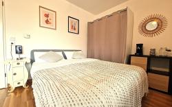 Europarc Créteil Studio - 2 min Metro 8 - Paris