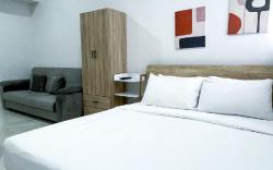 * * WV 32 Urban Scenic Studio