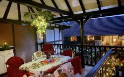 Aux Deux Cigognes Bis