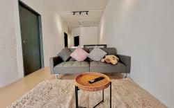 Cozy11AIndah#7pax#Netflix#NearAeonAlma&Lotus#BM