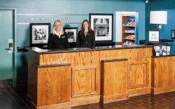Hampton Inn and Suites Chesapeake Chesapeake Square Mall