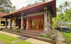 Arisa Villa by AGATA 