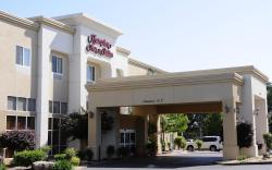 Hampton Inn and Suites Red Bluff
