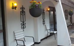 Papakura Motor Lodge and Motel