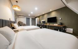 여수 YAM 여수여서점