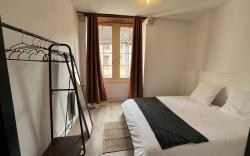 Terracotta Gem · Steps from Beaune Center