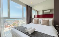 The Vision Condo - Sea View with Balcony Pattaya