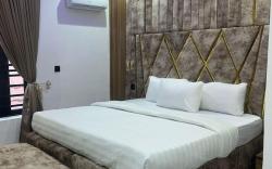 keneuro hotel & suites 