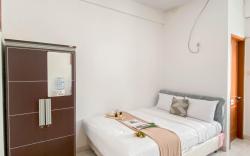 Basic Studio Apt Margonda Residence 1 By Travelio