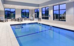 Hampton Inn & Suites Overland Park South