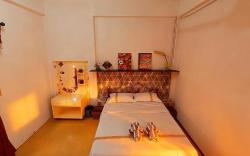 J玖月舒苑温馨大床房带空调风扇独立卫生间5803