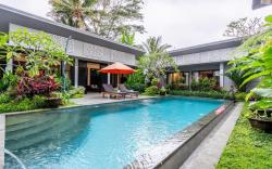 Chakola- Ubud Green Haven – 3BR Villa with Gazebo