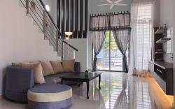 KS 1 Botanic Homestay 13pax 4R3B  Wifi near Jetty