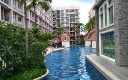 Luxurious Pattaya Apartment with Pool Access