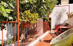 Casa do Bairro by Shiadu