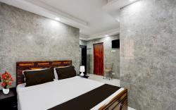 Super Collection O Karumariamman Temple Thiruverkadu Formerly Sridevi Residency