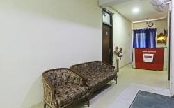 Raj Palace - Couple Friendly Hotel