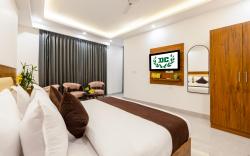 Hotel De Clark Near Delhi Airport