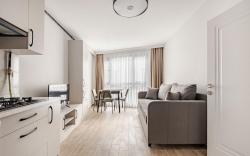 Central Brand New Apartment w/Elevator Near Metro