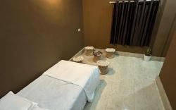 PEAK PARADISE RESORT 