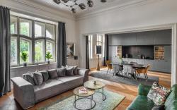 MN6 Luxury Suites by Adrez