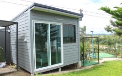 ไร่พอเพียงระเบียงน้ำ and Le Cafe Chaud