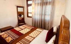 The Budget White House Hotel