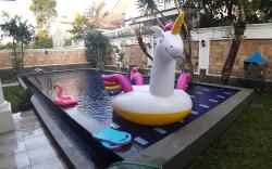 Villa PARAHYANGAN 98 sentul city
Private pool