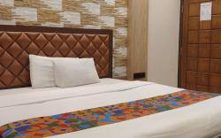 Hotel Aman Residency