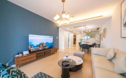 Tyms Luxury 3BR Duplex Apartment Xujiahui