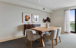 Spacious 3-Bed Apartment by the MCG