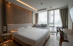 Bluphere Residence by Prop Hopper