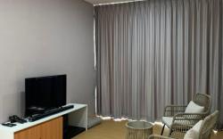 Villa Parama DeValley Main Gate 11